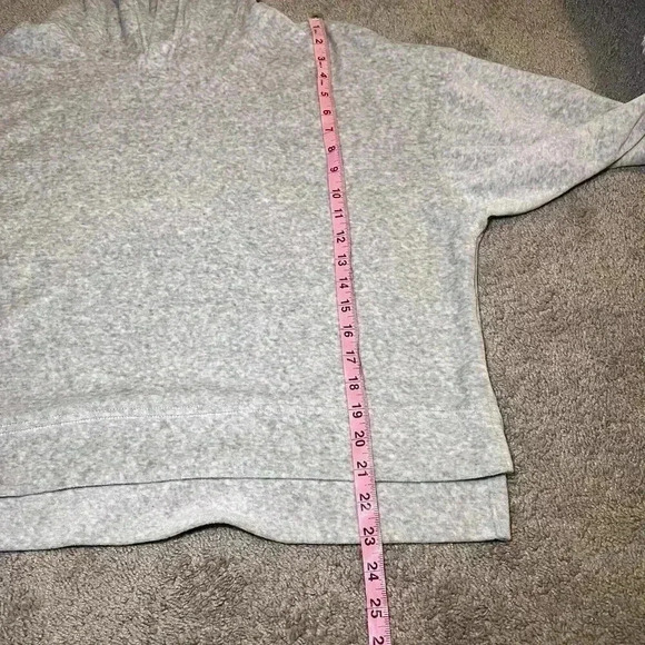 Aerie Cropped Velour Hoodie Size Medium American Eagle Grey Pullover Soft 2022 - Picture 7 of 7